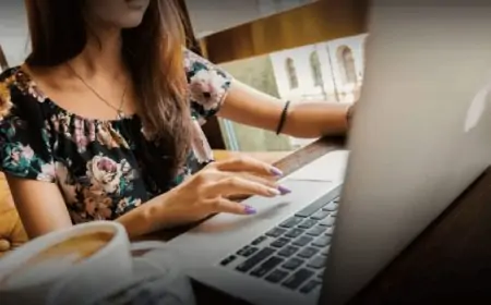 How Students Can Enhance Productivity with Laptop