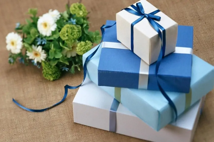 Unwrap Smiles: 4 Unique Online Gifts That'll Warm Their Hearts