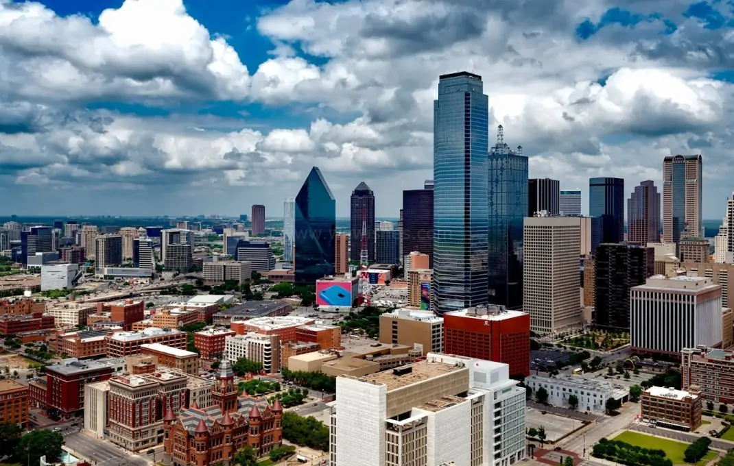 How to Start a Career in Dallas, TX