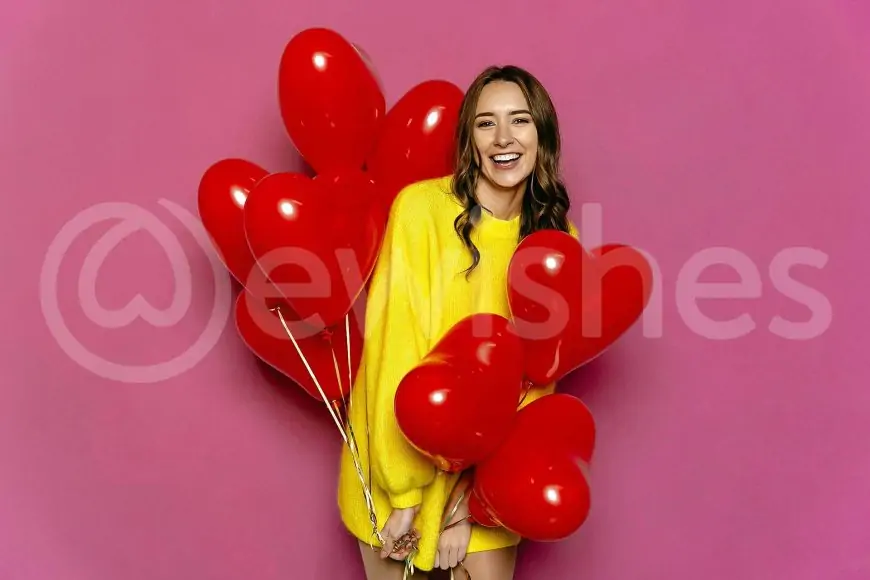 Cute Happy Valentine's Day Wishes, Messages, Quotes & Images 2025