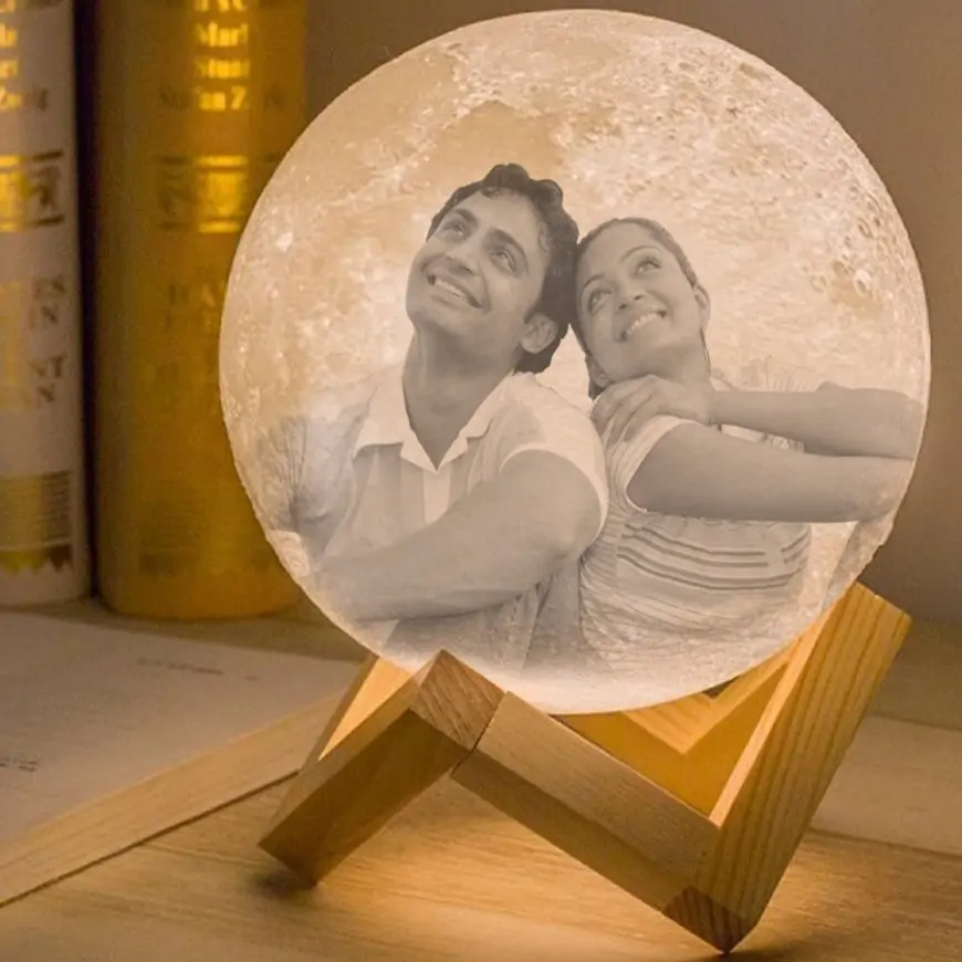 Rechargeable moon lamp