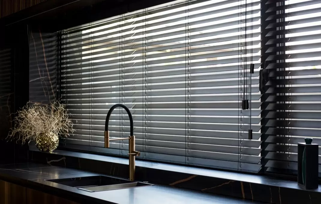 4 Must-Have Modern Window Shades for Any Home