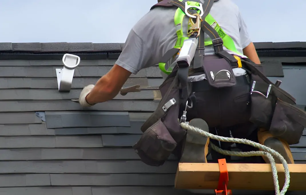 How Professional Roof Repair Services Can Help in Maximizing Home Value