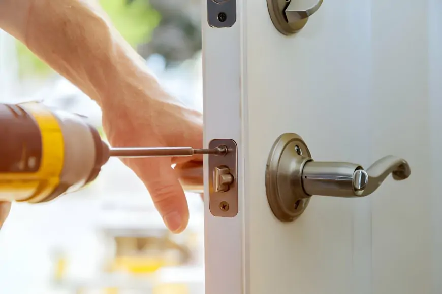 The Benefits of Hiring a Professional for Door Repairs