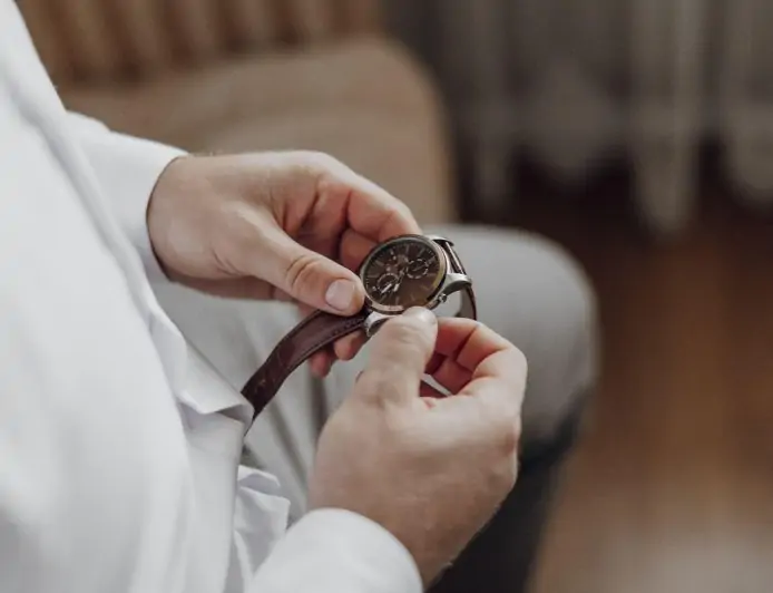 How to Choose the Right Luxury Watch as a Status Symbol