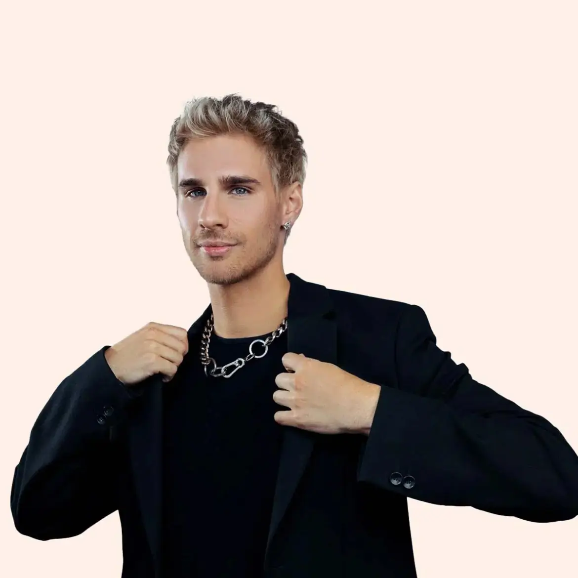 Brad Mondo image
