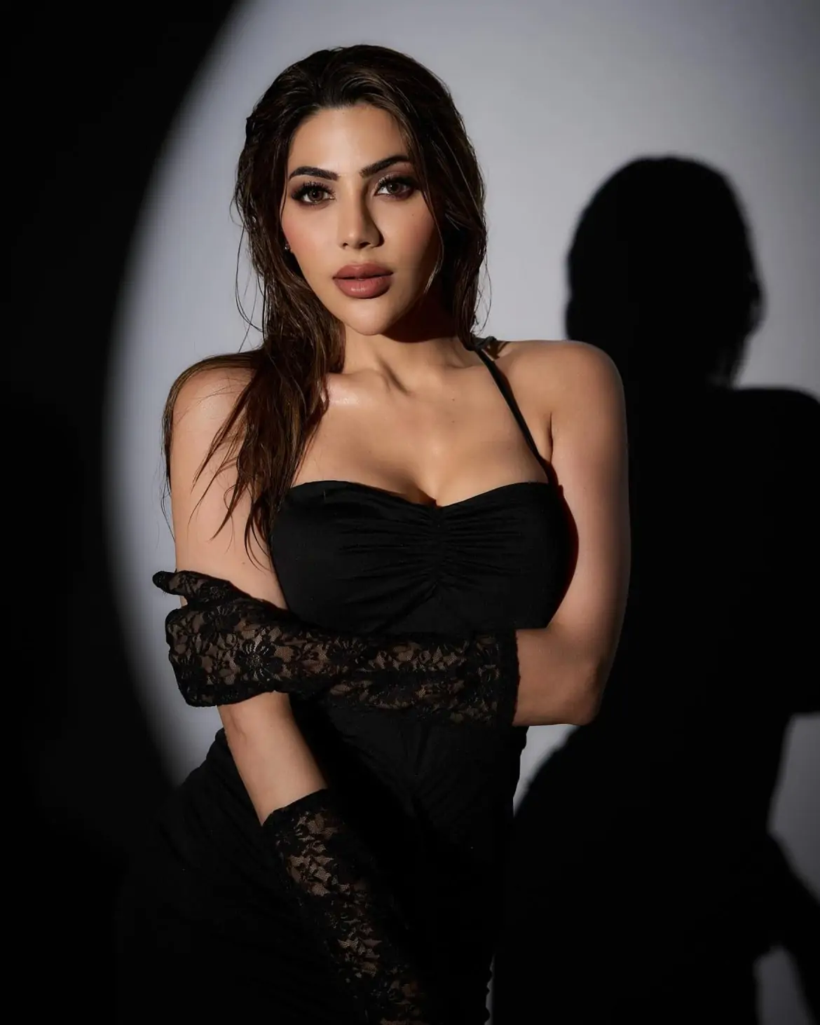 Nikki Tamboli pics