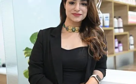 Surbhi Sikri (Revolver Rani) Biography, Wiki, Age, Height, Family, Photos & More