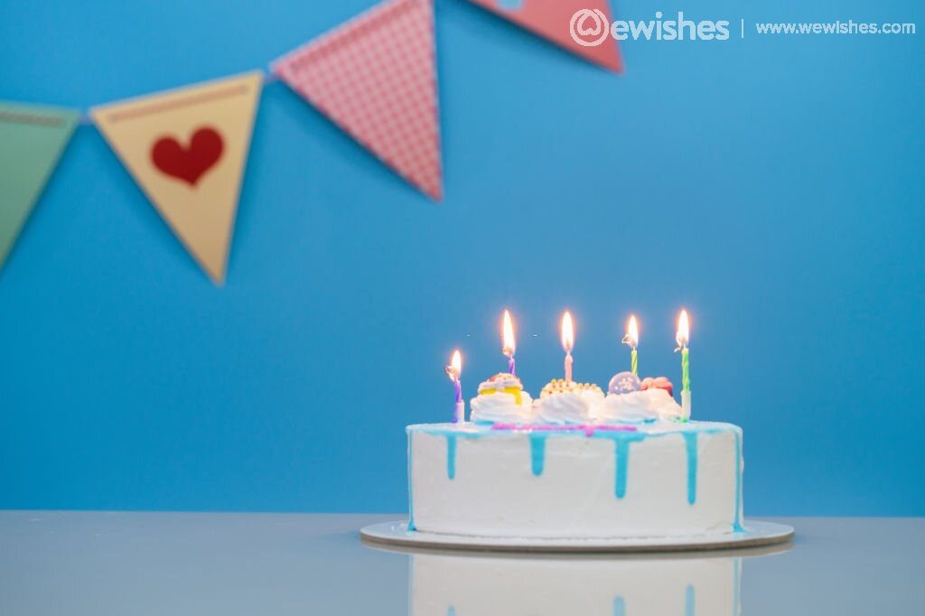 cake,Birthday cake with colorful