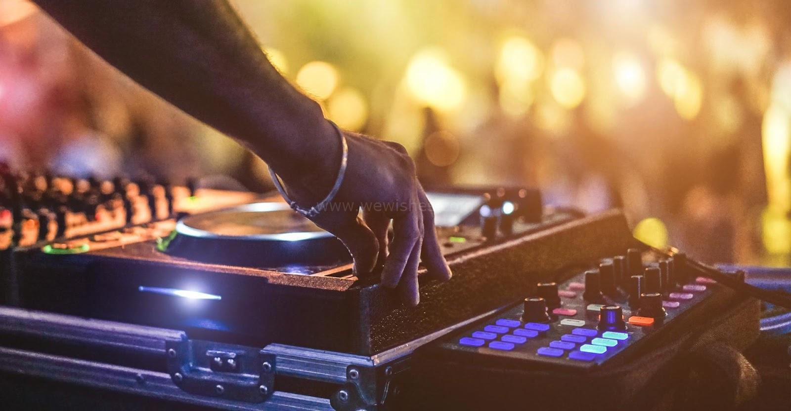 How to Determine What Kind of Music Your Party Guests Will Enjoy
